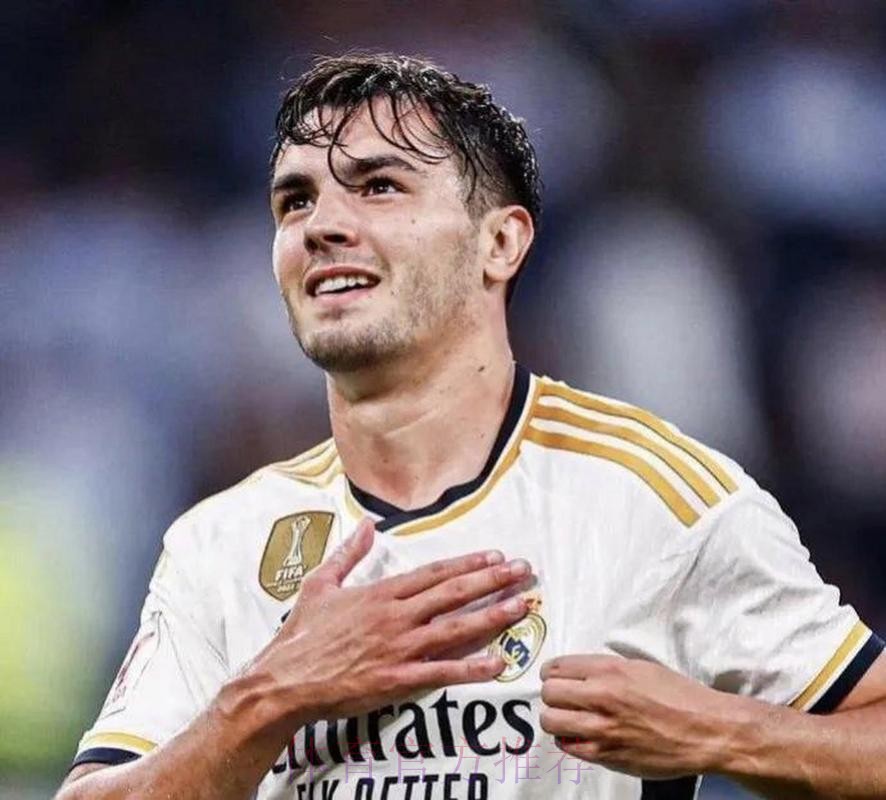 马卡:皇马知道迪亚斯愿回归 想等4月再决定球员未来